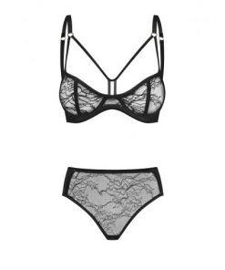 Set out of balconette bra and lace brief
